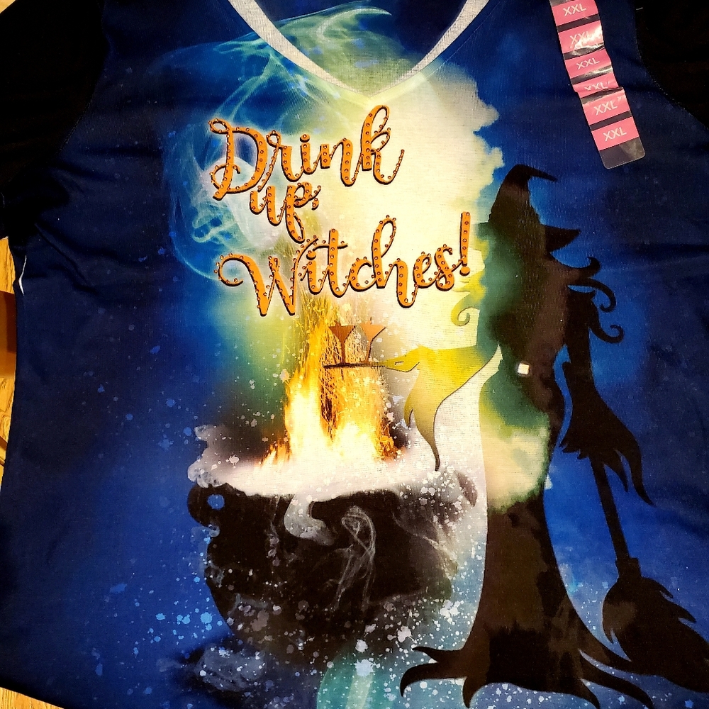 Drink up witches printed long sleeve tee